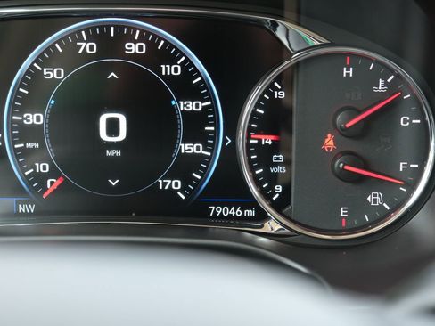 Used 2022 GMC Acadia Denali w/ Denali Technology Package image 4