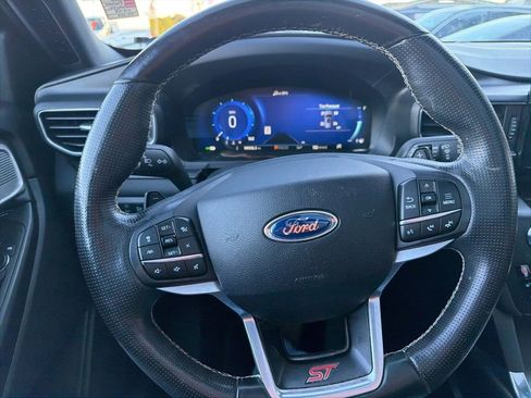 Used 2020 Ford Explorer ST w/ ST Street Pack image 21