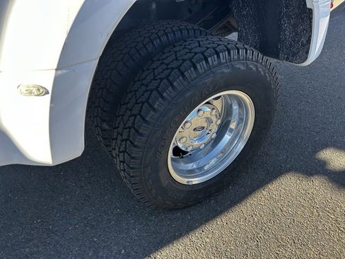 Used 2020 Ford F350 XLT w/ XLT Premium Package image 19