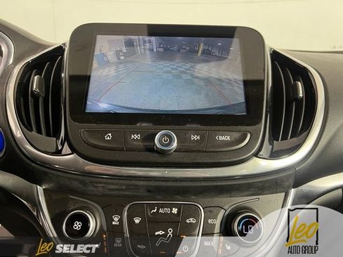 Used 2018 Chevrolet Volt Premier w/ Driver Confidence Package FWD image 23
