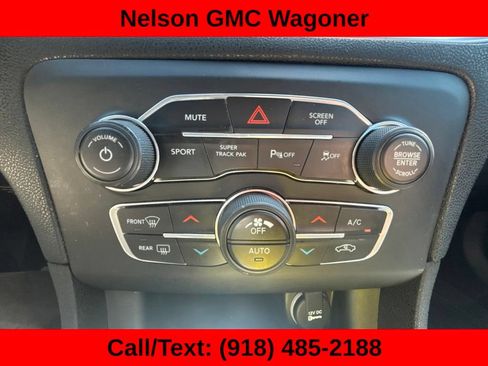 Used 2017 Dodge Charger R/T w/ Plus Group RWD image 24