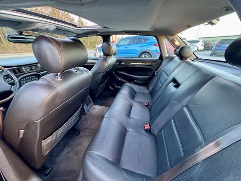 Used 1998 Jaguar XJ8 RWD image 10