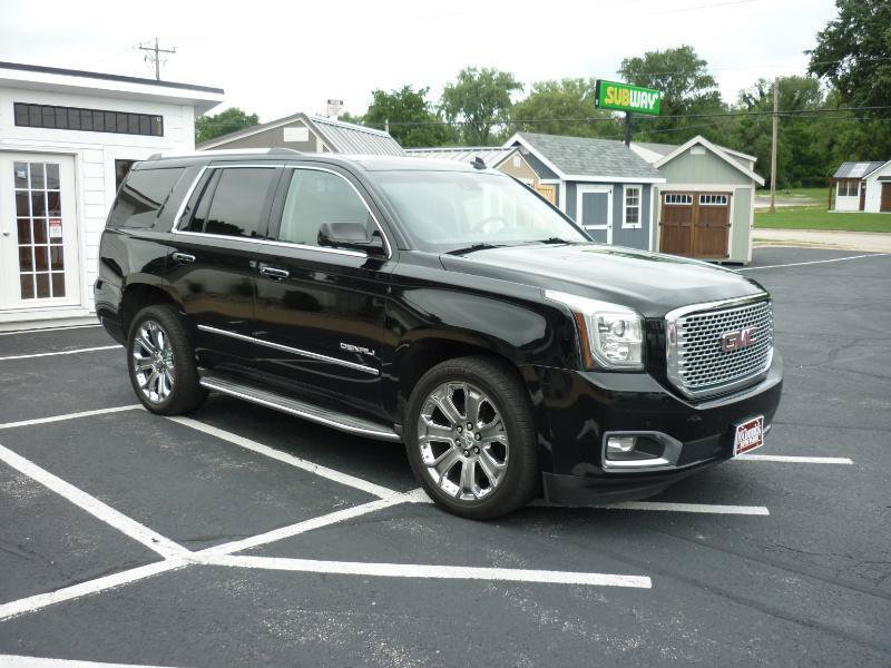 Used 2015 GMC Yukon Denali w/ Touring Package AWD/4WD image 4