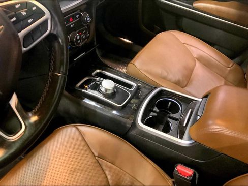 Used 2018 Chrysler 300 Limited w/ Light Group AWD/4WD image 17