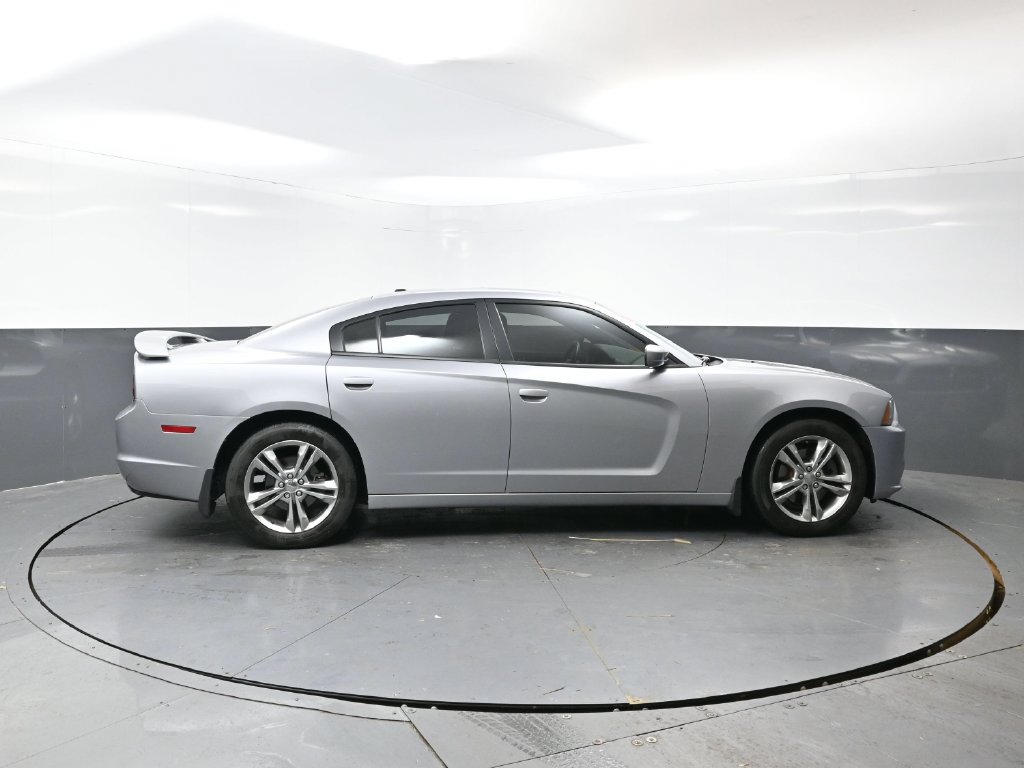 Used 2013 Dodge Charger SXT AWD/4WD image 2