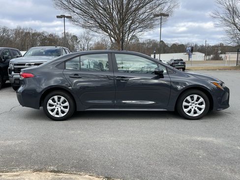 Used 2024 Toyota Corolla LE image 8