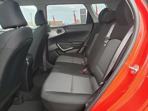 Certified 2023 Kia Soul LX w/ LX Technology Package FWD image 13
