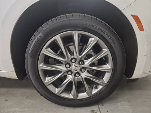 Used 2024 Buick Enclave Avenir w/ Avenir Technology Package image 11