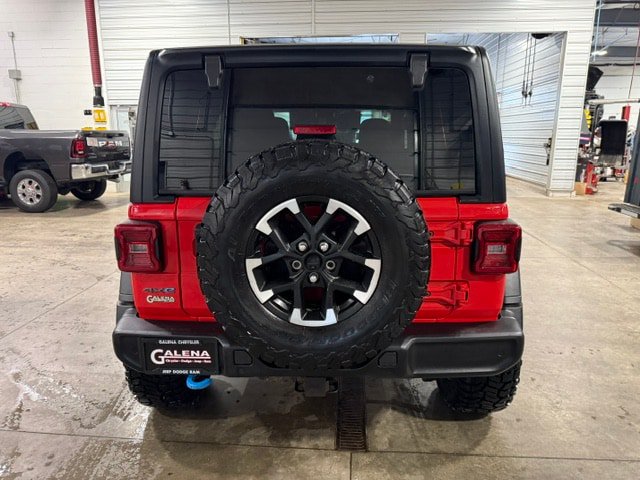 Used 2024 Jeep Wrangler Unlimited Rubicon 4xe w/ Technology Group AWD/4WD image 25