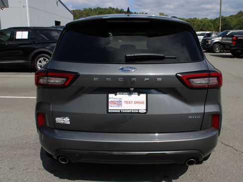 Used 2023 Ford Escape ST-Line image 4