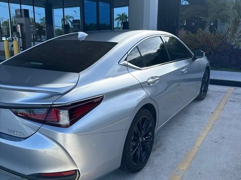 Used 2024 Lexus ES 300h F Sport w/ Accessory Package (Z2) FWD image 8
