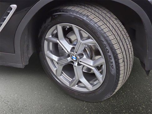 Used 2024 BMW X4 xDrive30i w/ Parking Assistance Package image 34