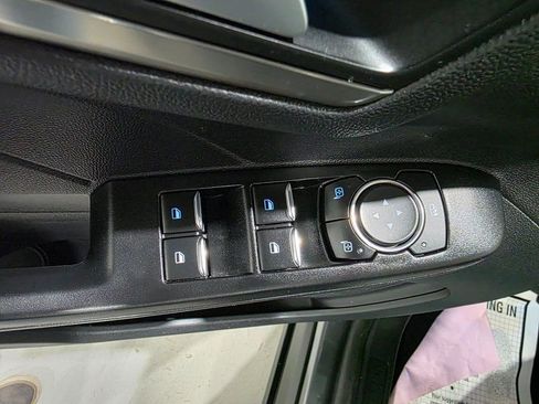 Used 2022 Ford Escape Titanium AWD/4WD image 19
