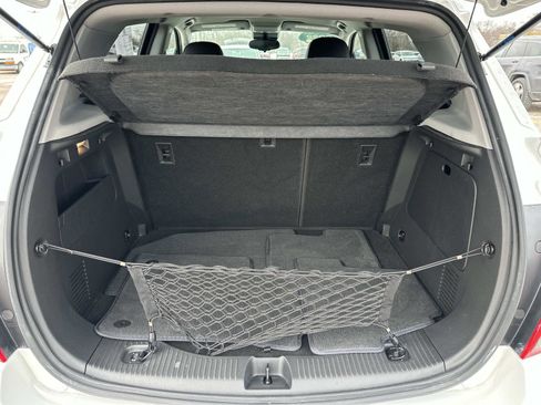 Certified 2022 Chevrolet Trax LT w/ LT Convenience Package image 9