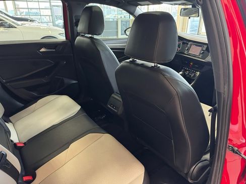 Used 2019 Volkswagen Jetta R-Line w/ R-Line Cold Weather Package image 54