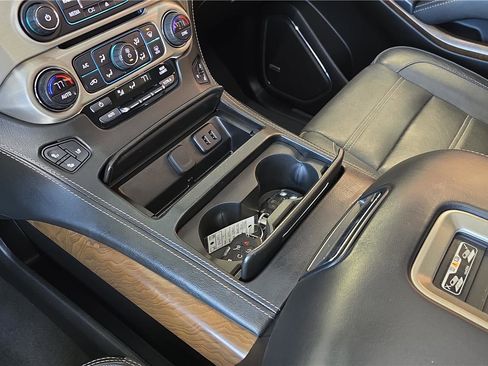 Used 2019 GMC Yukon XL Denali w/ Denali Ultimate Package image 26