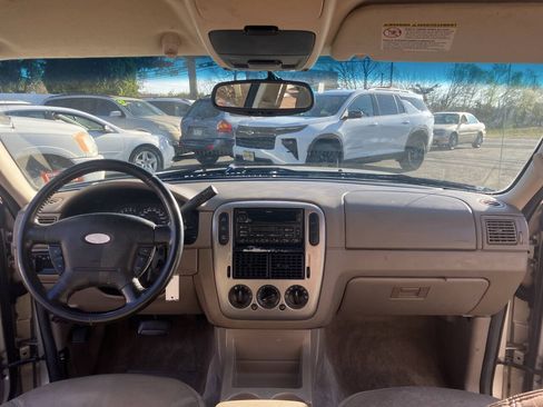 Used 2004 Ford Explorer Sport XLT AWD/4WD image 23