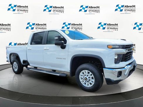 Used 2025 Chevrolet Silverado 2500 LT w/ Convenience Package AWD/4WD image 7