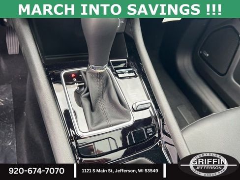 New 2025 Jeep Compass Latitude w/ Sun & Sound Group image 20