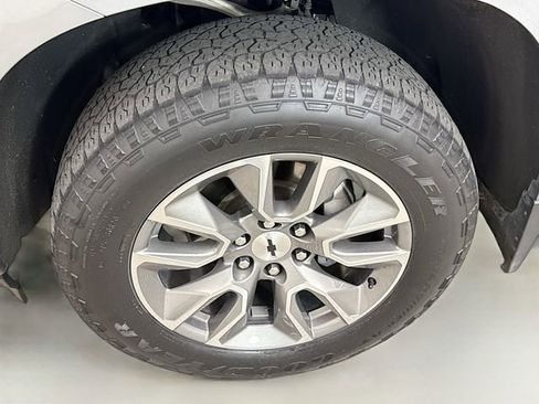 Used 2021 Chevrolet Silverado 1500 RST w/ Z71 Off-Road Package image 31