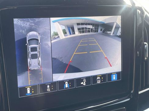 Used 2023 Chevrolet Traverse High Country w/ LPO, Floor Liner Package FWD image 19