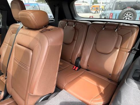 Used 2023 Lincoln Aviator Reserve RWD image 20
