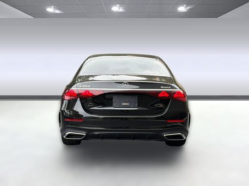 Used 2024 Mercedes-Benz E 350 4MATIC Sedan image 10