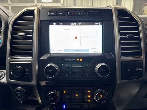 Used 2018 Ford F150 Platinum w/ Equipment Group 701A Luxury AWD/4WD image 11
