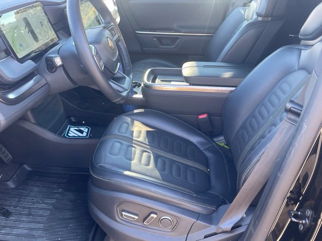 Used 2025 Rivian R1T Adventure Dual AWD/4WD image 9