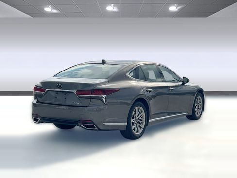 Used 2018 Lexus LS 500 w/ Accessory Package (Z2) image 9