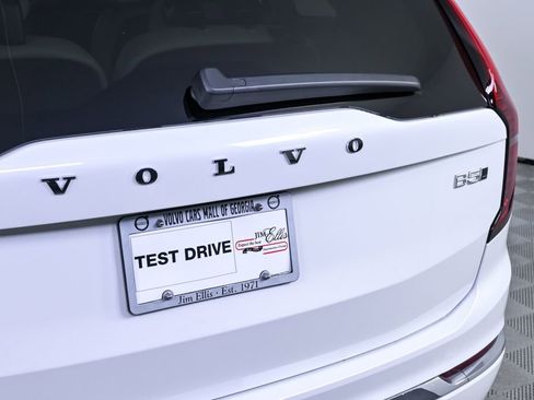 New 2026 Volvo XC90 B5 Ultra image 37