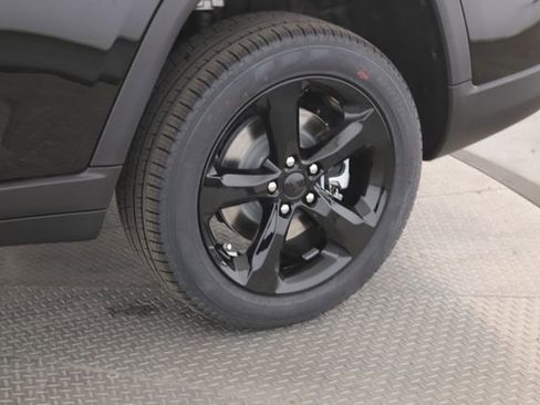 New 2026 Jeep Grand Cherokee L Limited w/ Limited Altitude Package image 14