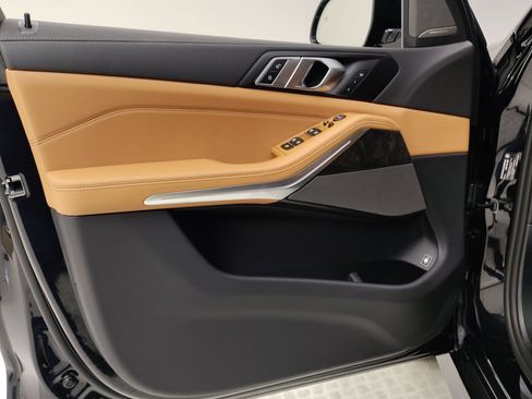 New 2026 BMW X5 xDrive50e w/ M Sport Package image 11