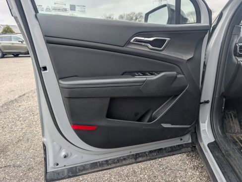 Used 2023 Kia Sportage X-Line w/ X-Line Premium Package image 15