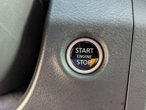 Used 2025 Nissan Frontier SV RWD image 36
