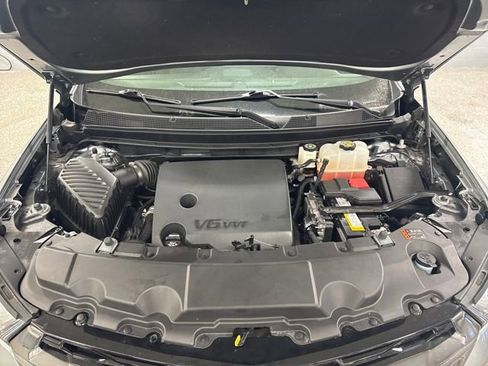 Used 2023 Chevrolet Traverse Premier w/ Redline Edition image 7