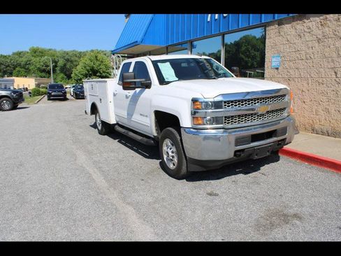 Used 2019 Chevrolet Silverado 2500 W/T RWD image 1