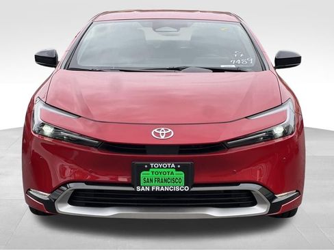 New 2026 Toyota Prius Plug-In Hybrid FWD image 5