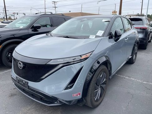 Used 2024 Nissan Ariya AWD image 2