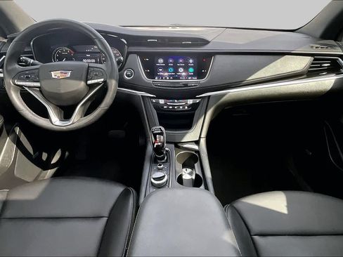 Used 2023 Cadillac XT6 Luxury FWD image 16