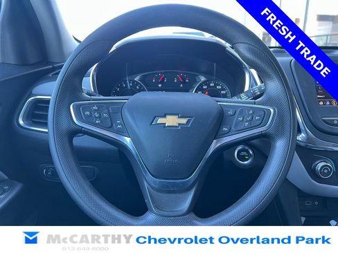 Used 2022 Chevrolet Equinox LS w/ LS Convenience Package image 11