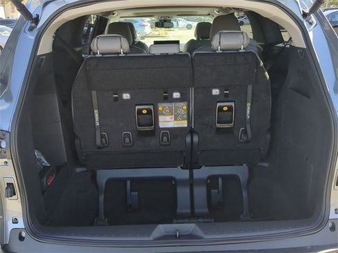 New 2026 Toyota Sienna XLE image 13