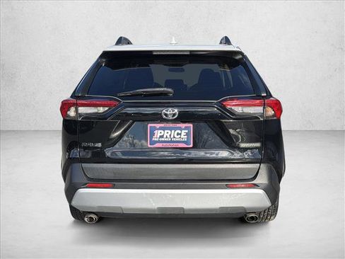 Used 2019 Toyota RAV4 Adventure image 6