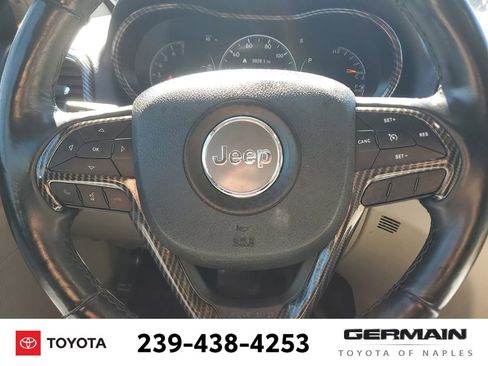 Used 2018 Jeep Grand Cherokee Limited w/ Luxury Group II image 24