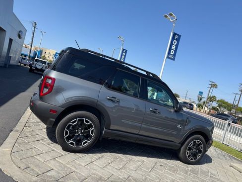 Used 2025 Ford Bronco Sport Outer Banks w/ Outer Banks Tech Package+ image 2