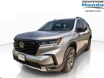 Certified 2025 Honda Pilot TrailSport