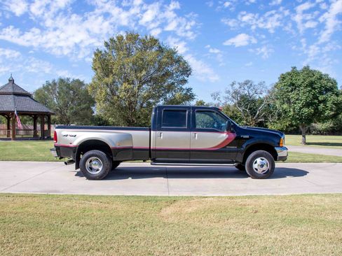 Used 2000 Ford F350 Lariat image 18