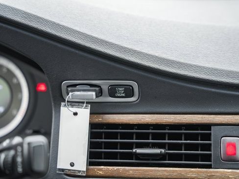 Used 2010 Volvo S80 3.2 image 19