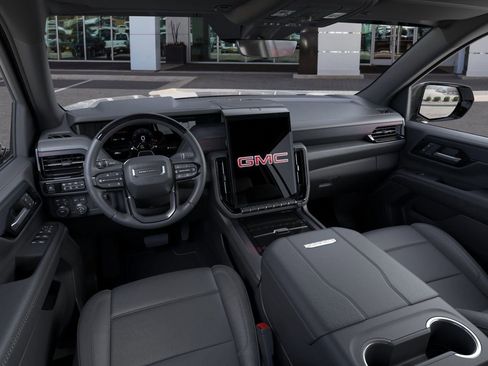 New 2025 GMC Yukon XL Denali w/ Denali Reserve Package image 15