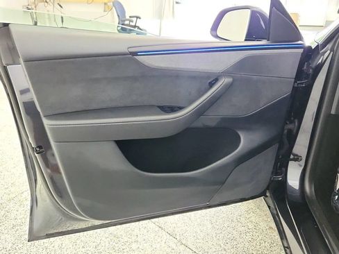 Used 2026 Tesla Model Y Long Range AWD/4WD image 24